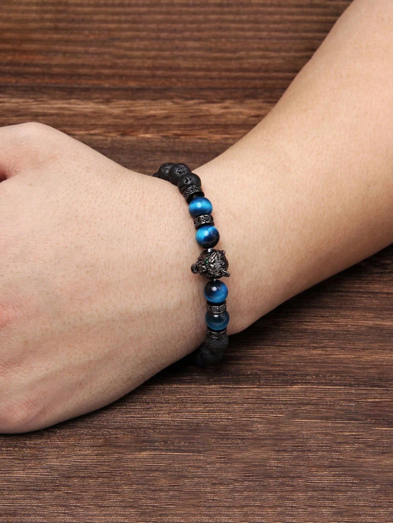 WOLF HEAD LAVA STONES Bracelet