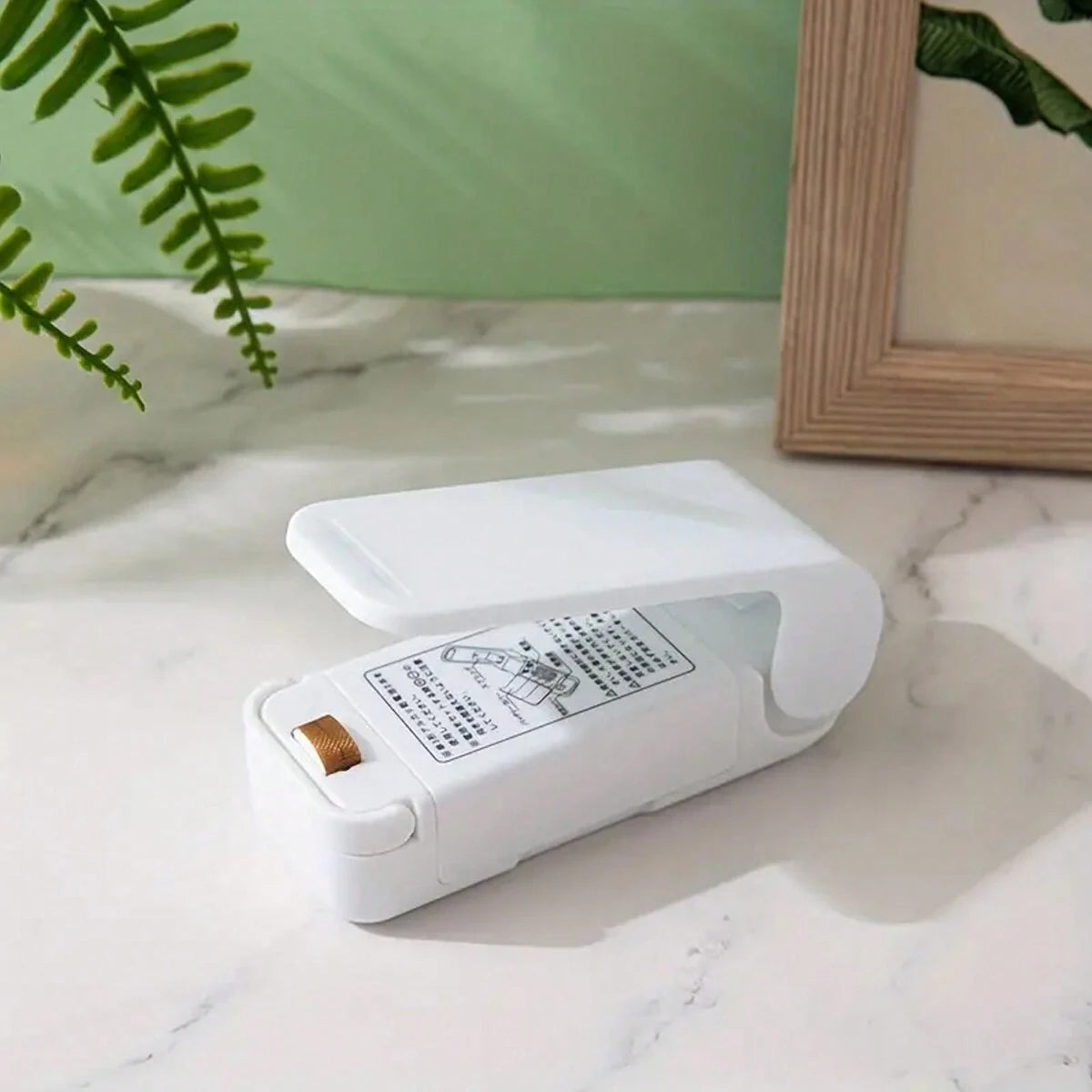 Mini Portable Snack Sealer Machine